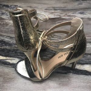 Gianni Bini Gold Heels